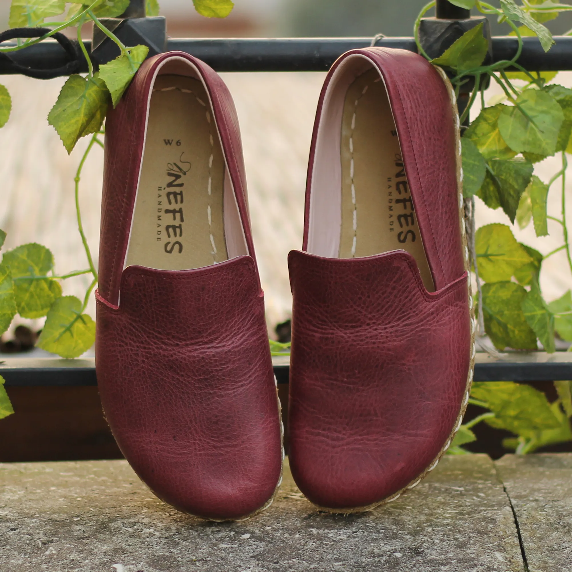 Barefoot Shoes Women's Burgundy