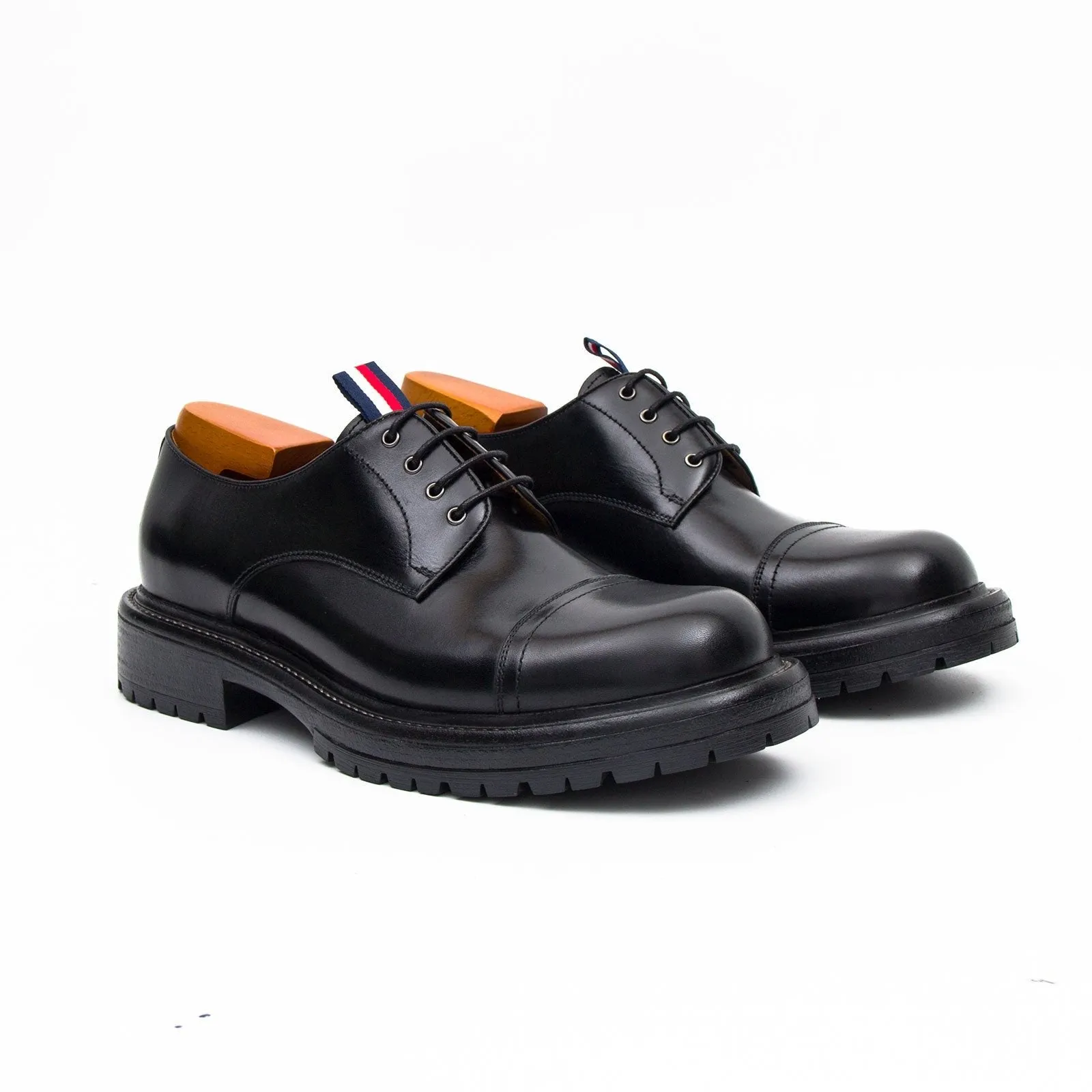 Big Cap Toe Derby shoes Black