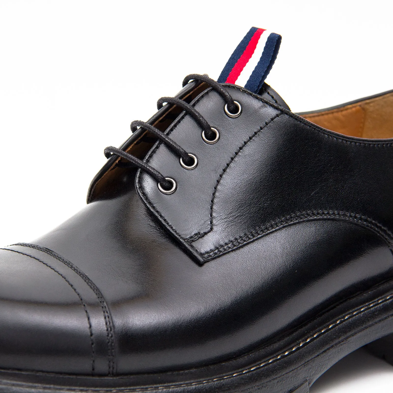 Big Cap Toe Derby shoes Black