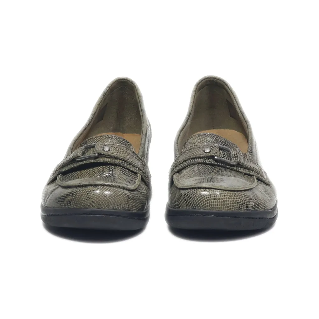 Clarks Loafers Leather Grey Colour For Women