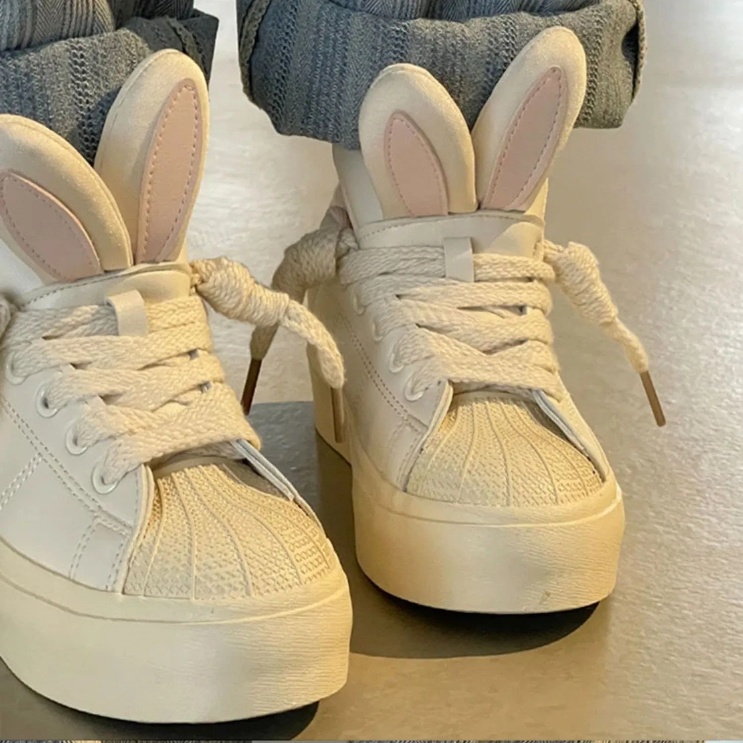 Cute Three-Dimensional Bunny Ears Round Head Lace Up Sneakers for Women, Athletic Sport Running Shoes, Flat Bottom White Cross Tie Sneakers