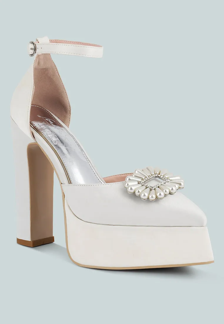 Maeissa Pearls Brooch Detail Platform Block Heel Sandals