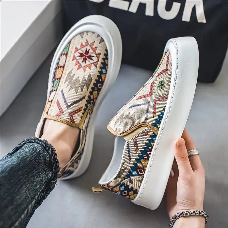 Men's Breathable Canvas Sneakers: Lightweight Vulcanized Shoes with Classic Embroidery