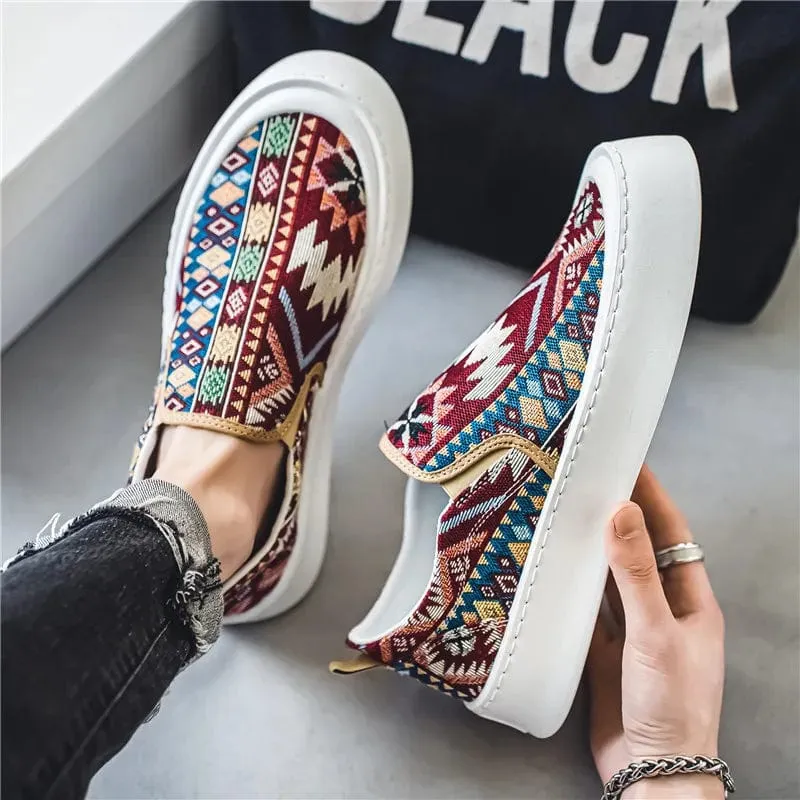 Men's Breathable Canvas Sneakers: Lightweight Vulcanized Shoes with Classic Embroidery