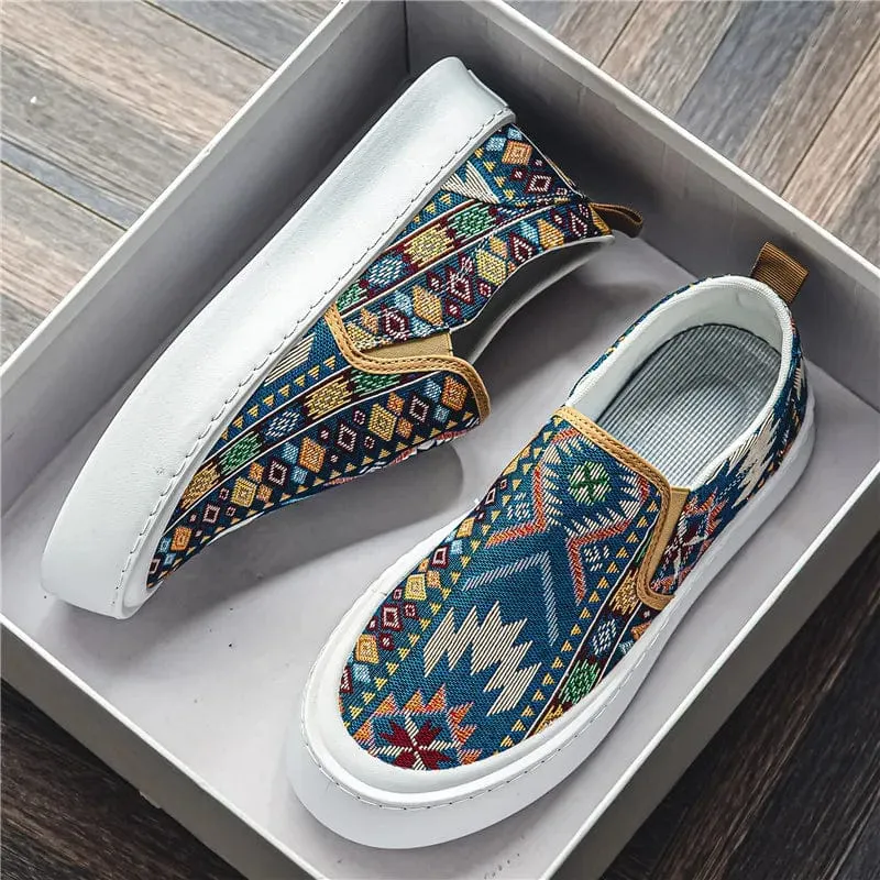 Men's Breathable Canvas Sneakers: Lightweight Vulcanized Shoes with Classic Embroidery