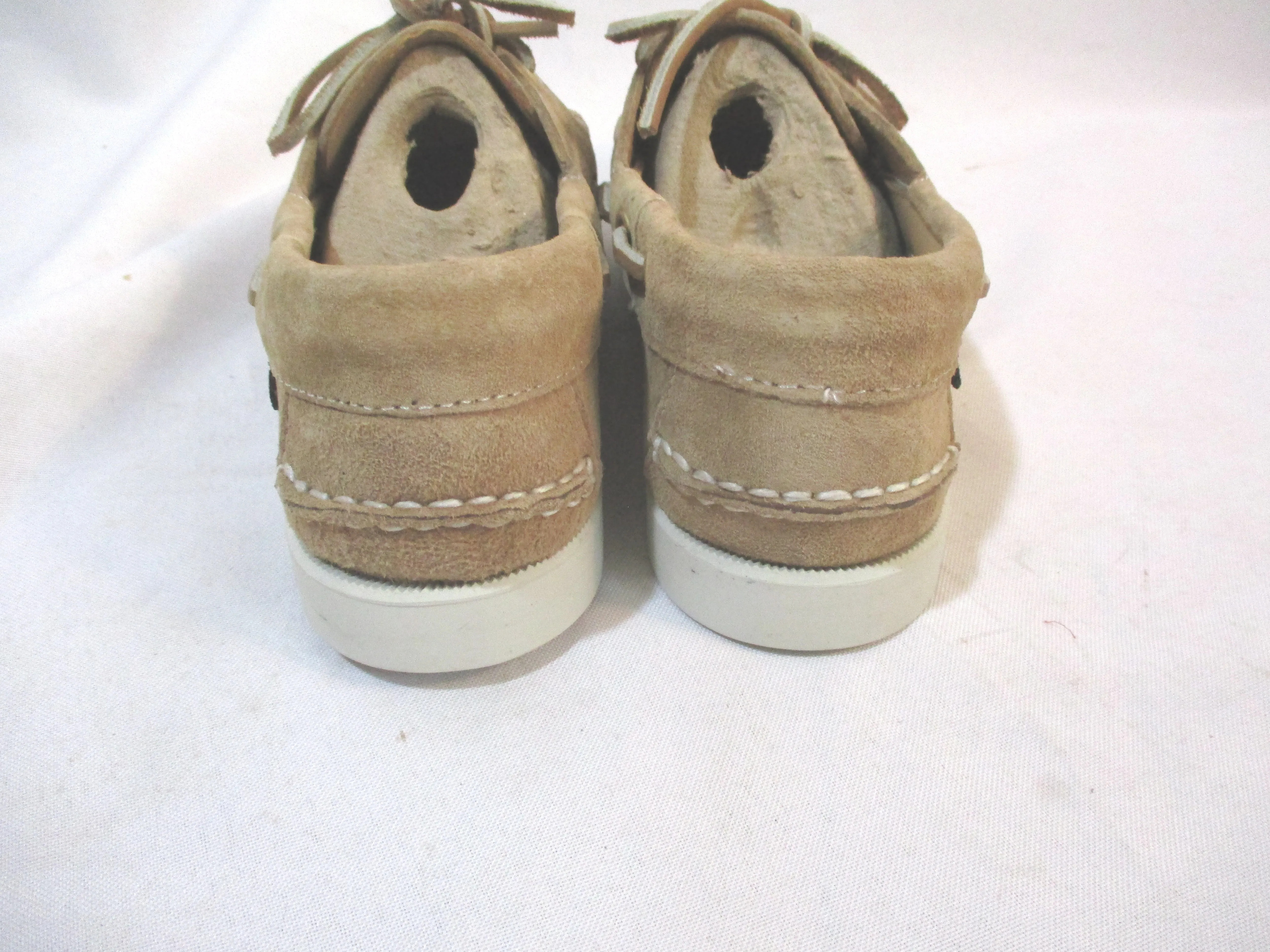 NEW SEBAGO DOCKSIDERS Mocs Boat Shoe Preppy SAND SUEDE 6