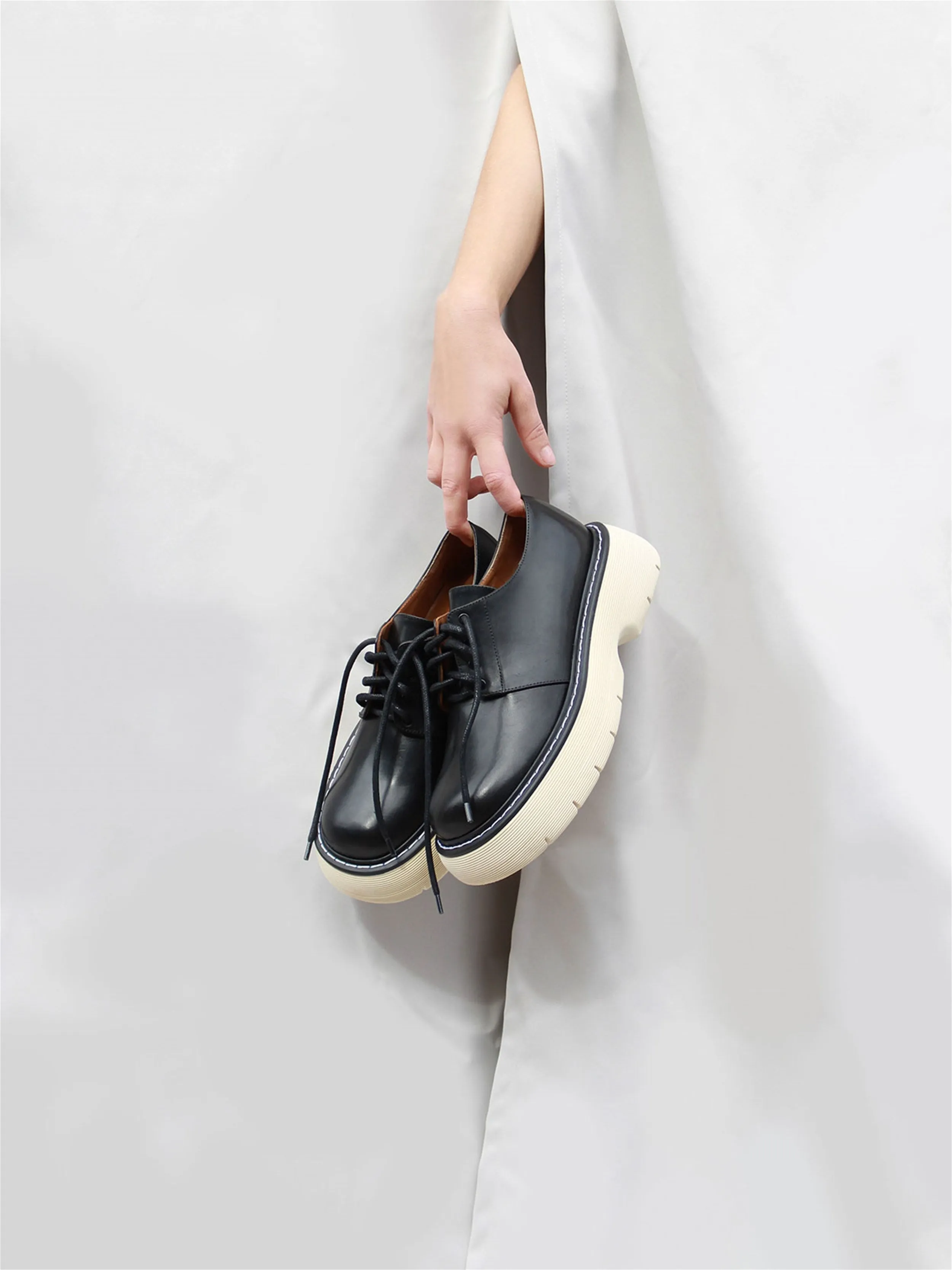 Sarezzo Black Chunky Loafers