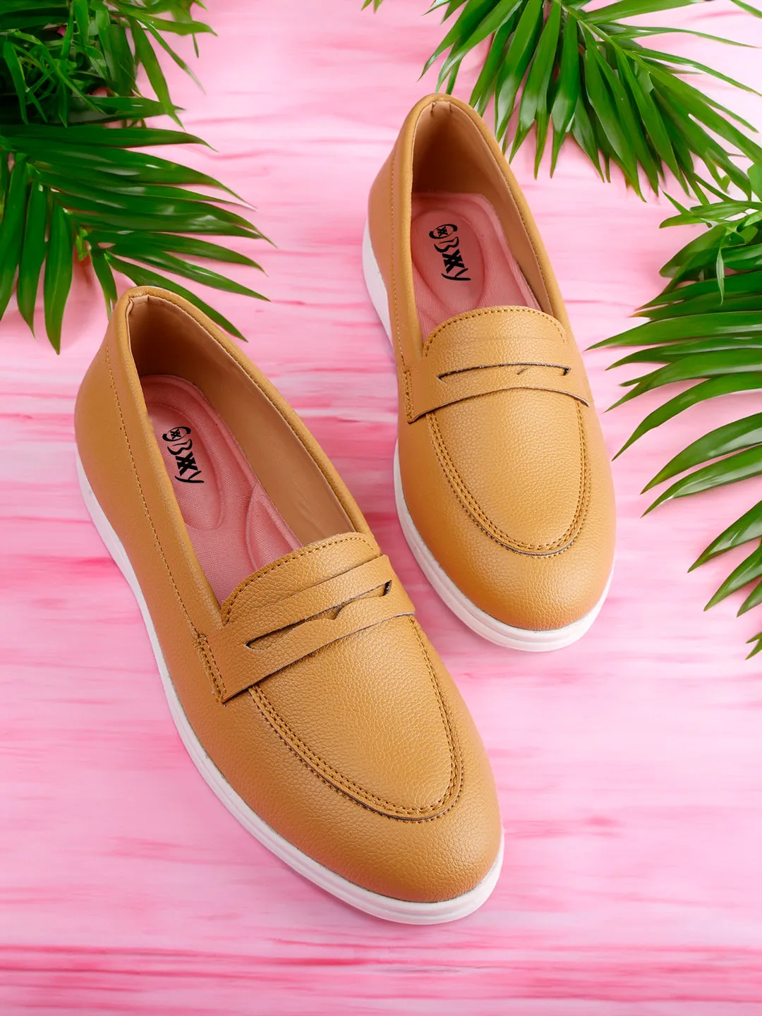 Unique Look Fashionable Loafers for Ladies