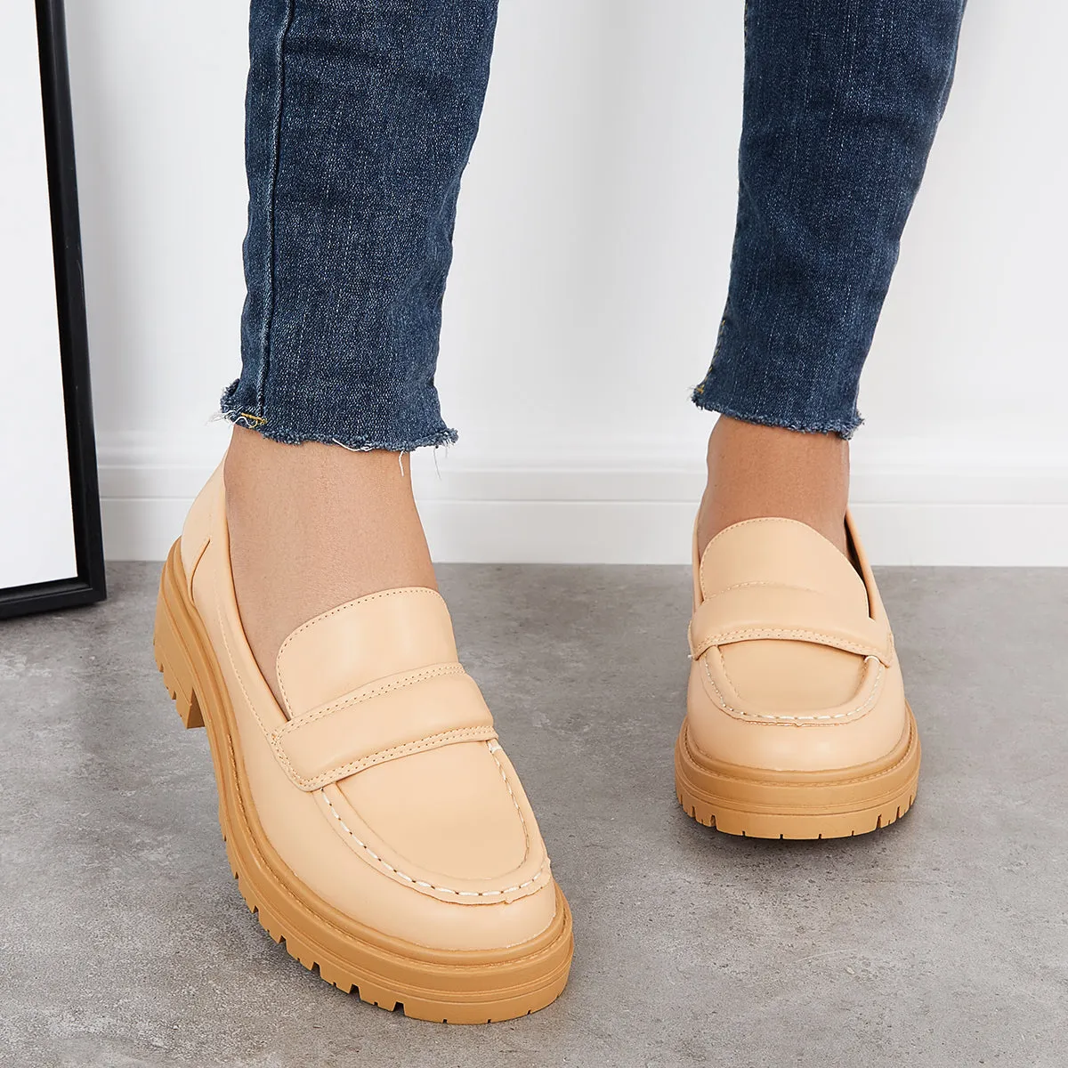 Women Round Toe Platform Vintage Loafers